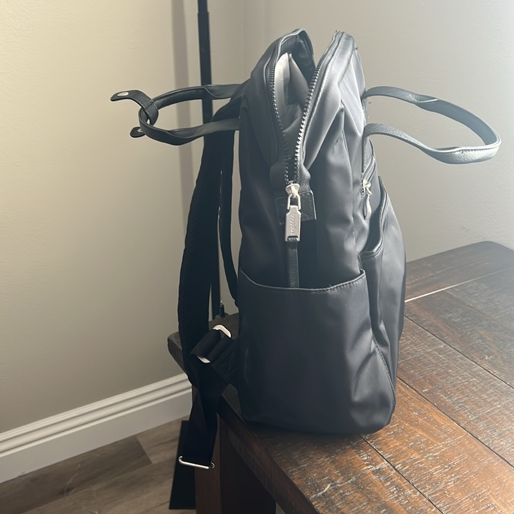 Baggallini Black Nylon Convertible Backpack Tote - Picture 5 of 6